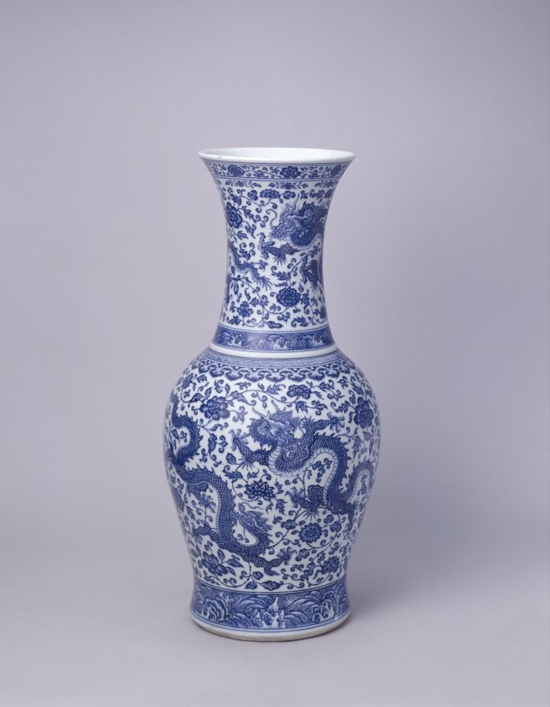 图片[1]-Blue and white dragons wear patterns and leave the mouth-China Archive